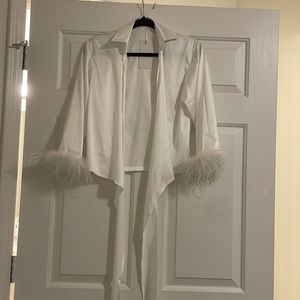 Silk and fluffy sleeves Rumored Top